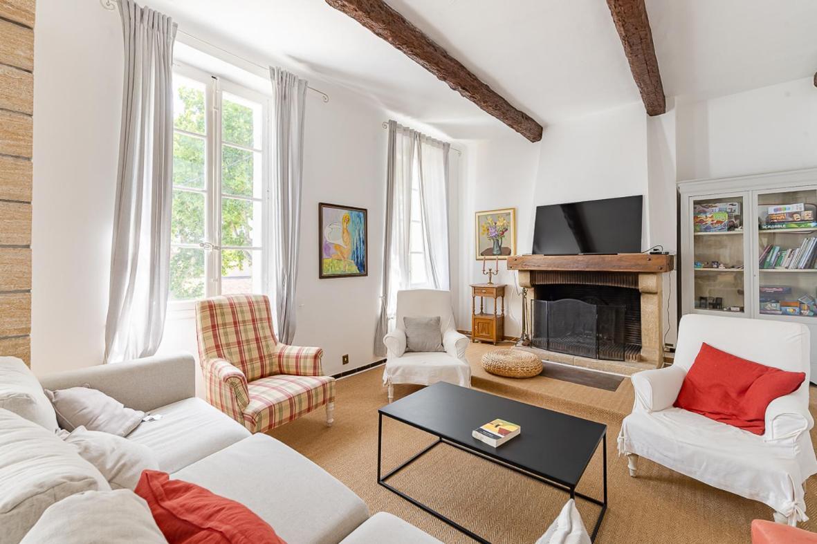 Maison De Maitre 230M² En Plein Coeur Du Village Camps-la-Source エクステリア 写真